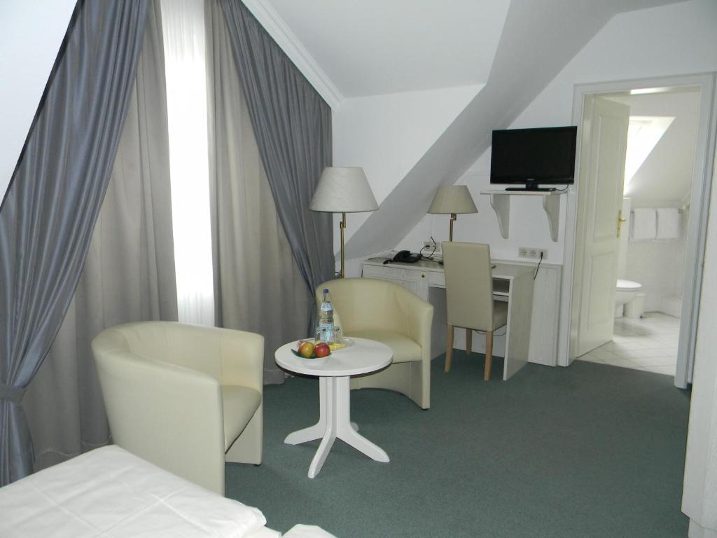 Hotel Stadt Norderstedt Room photo